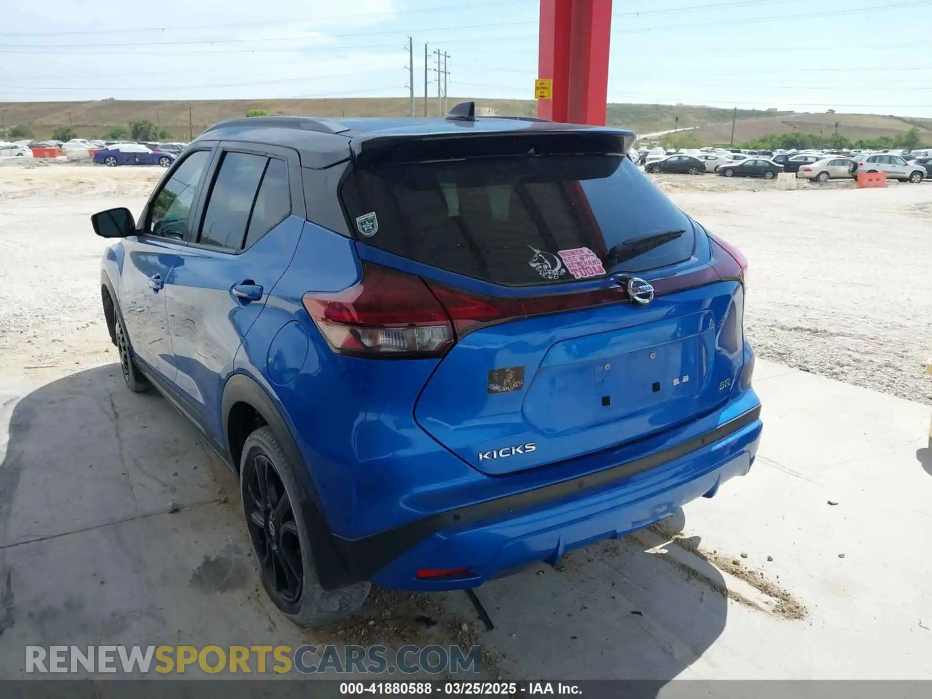 3 Photograph of a damaged car 3N1CP5DV2ML498807 NISSAN KICKS 2021