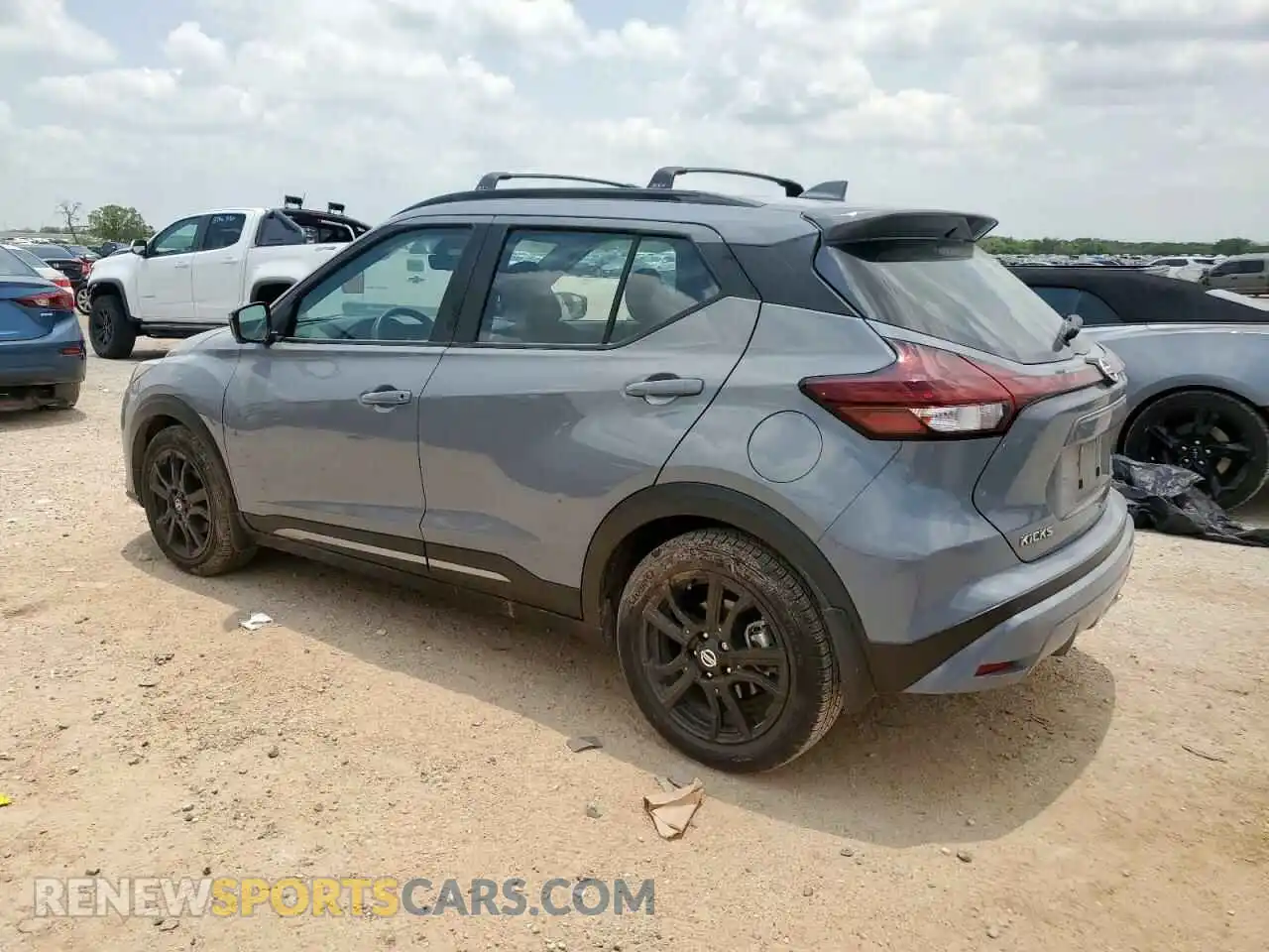 2 Photograph of a damaged car 3N1CP5DV3ML516389 NISSAN KICKS 2021