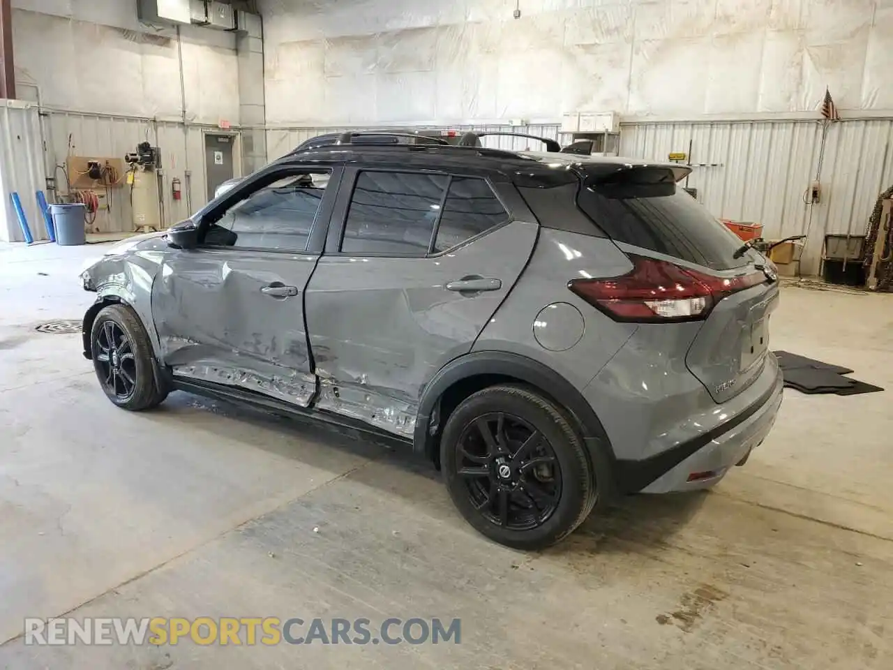 2 Photograph of a damaged car 3N1CP5DV3ML527747 NISSAN KICKS 2021
