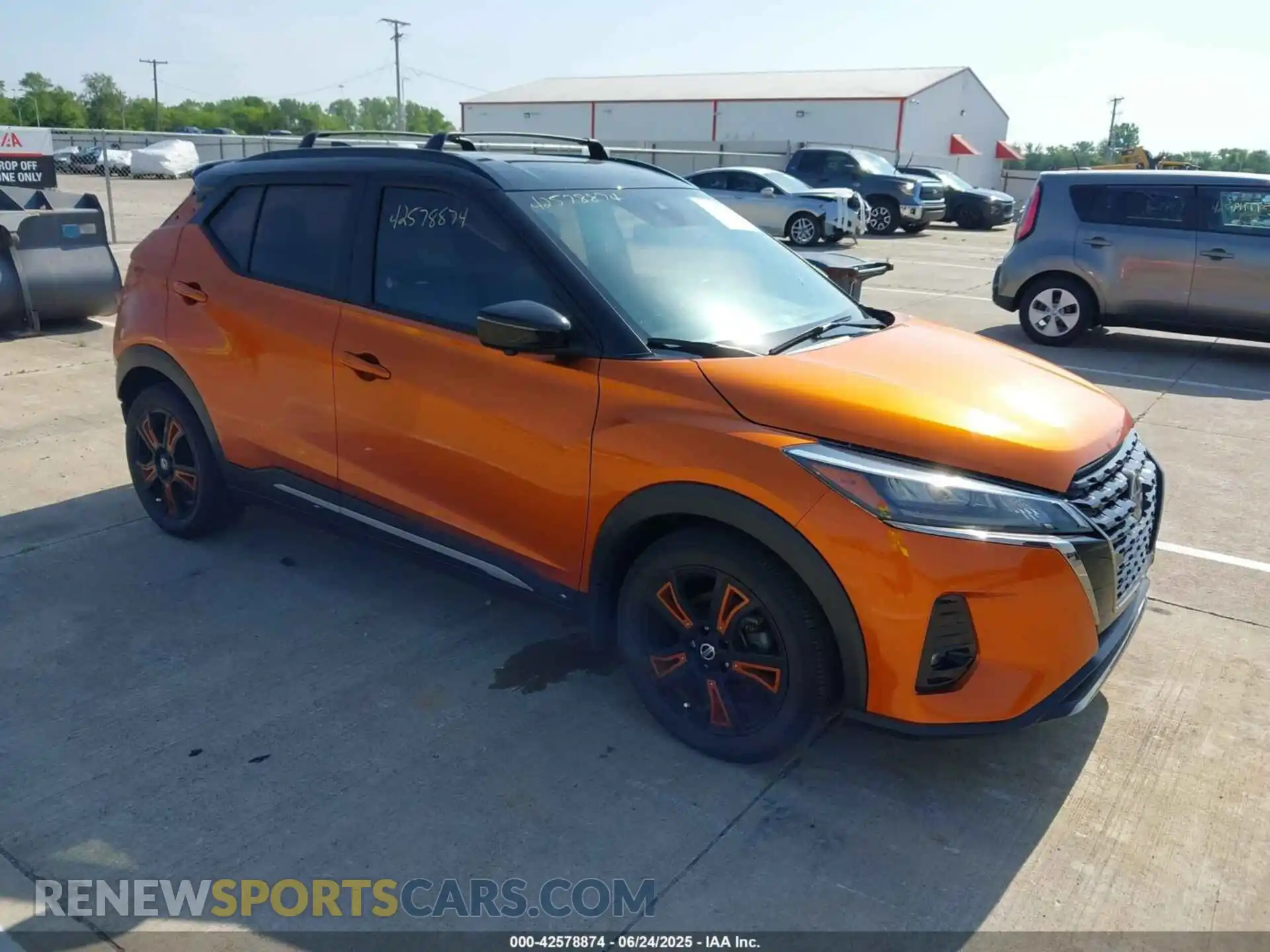 1 Photograph of a damaged car 3N1CP5DV4ML537090 NISSAN KICKS 2021