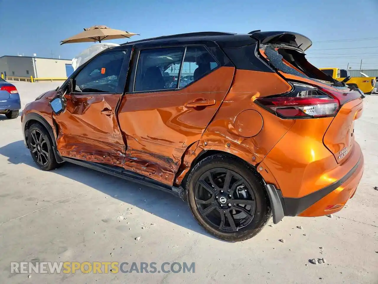 2 Photograph of a damaged car 3N1CP5DV4ML563138 NISSAN KICKS 2021
