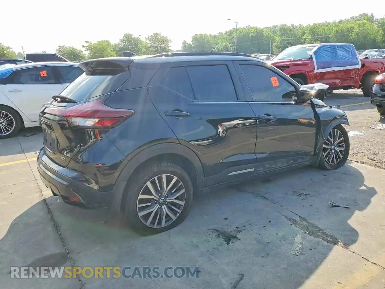 3 fotografías del automóvil dañado 3N1CP5DV5ML492869 NISSAN KICKS 2021