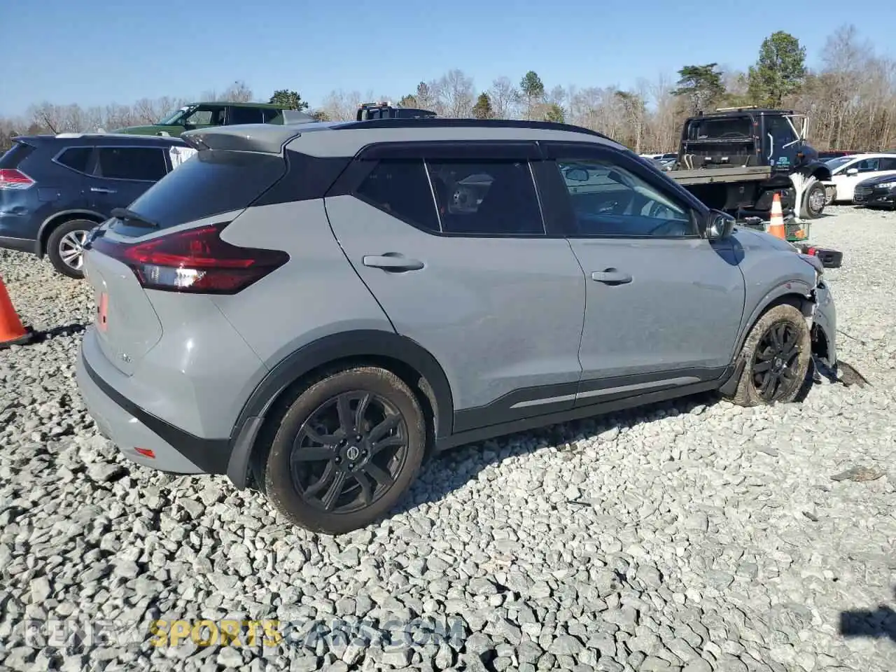 3 Photograph of a damaged car 3N1CP5DV5ML531458 NISSAN KICKS 2021