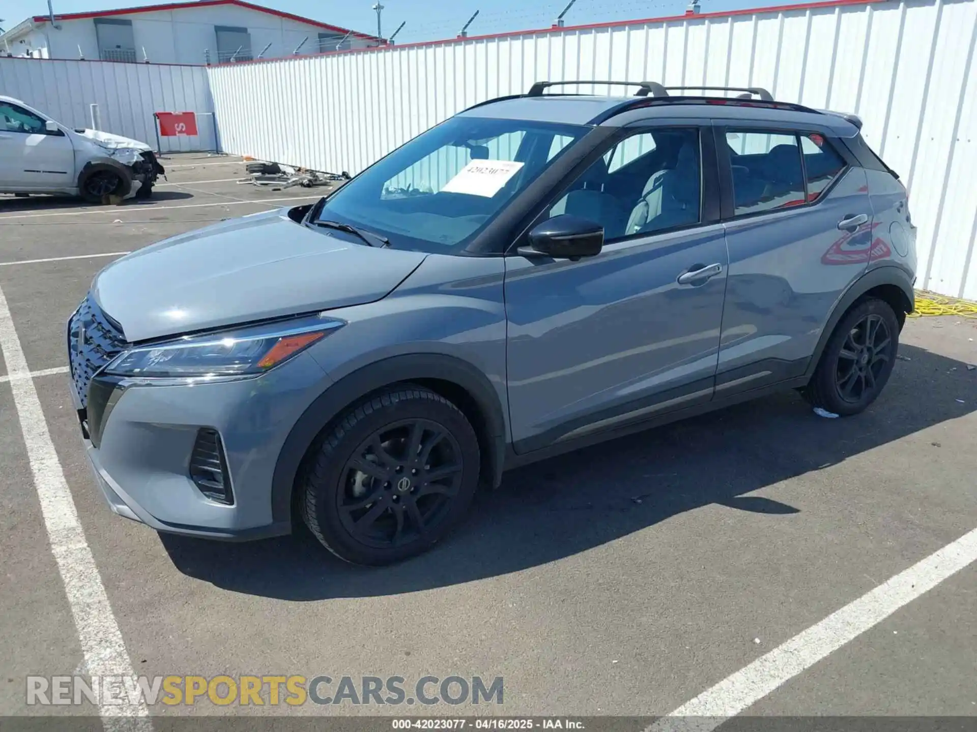 2 Photograph of a damaged car 3N1CP5DV5ML531704 NISSAN KICKS 2021