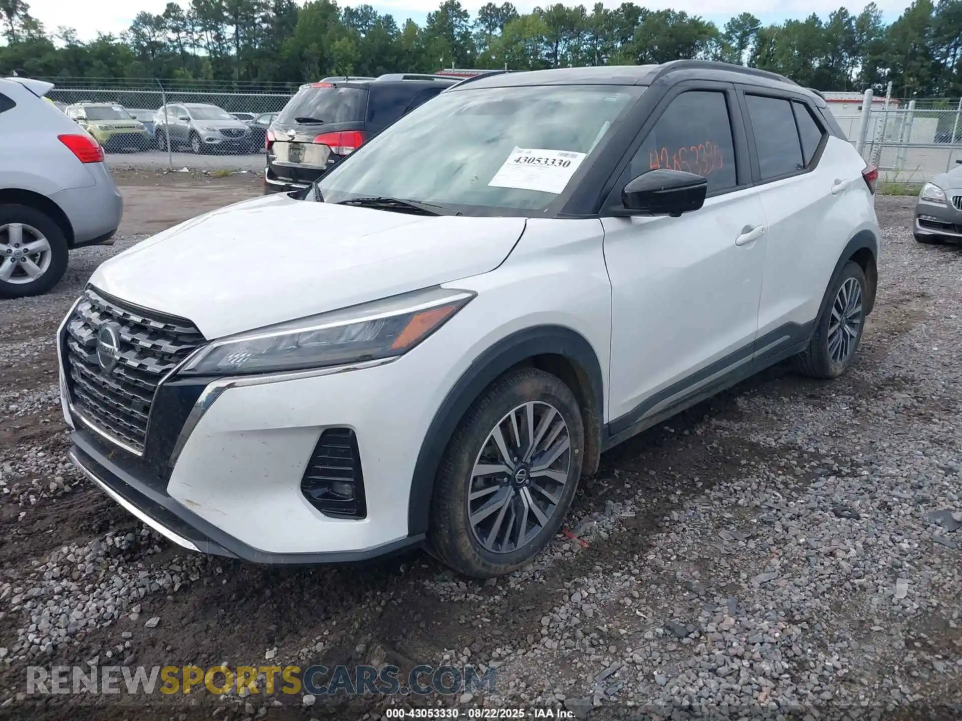 2 Photograph of a damaged car 3N1CP5DV6ML473344 NISSAN KICKS 2021