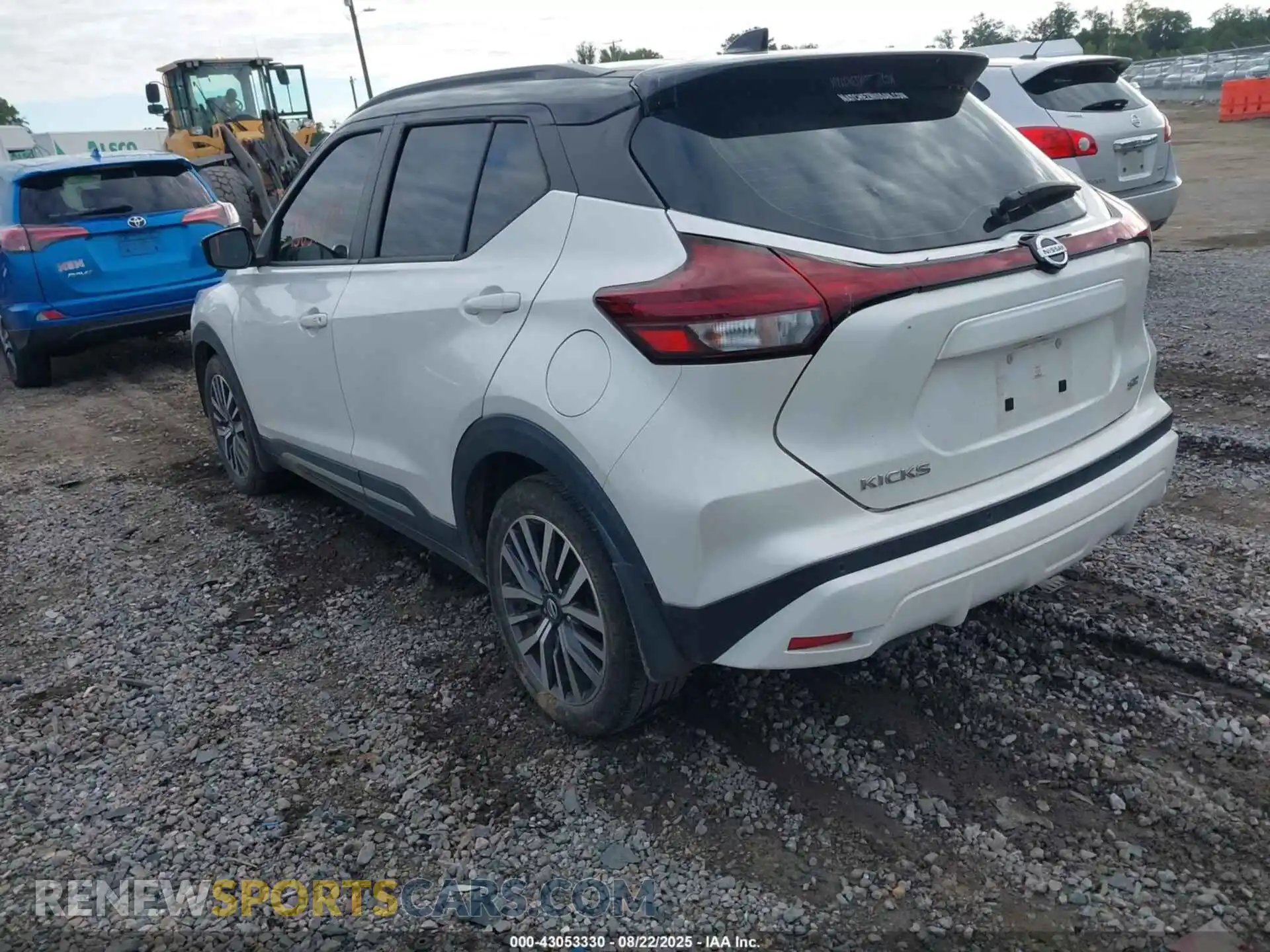3 Photograph of a damaged car 3N1CP5DV6ML473344 NISSAN KICKS 2021