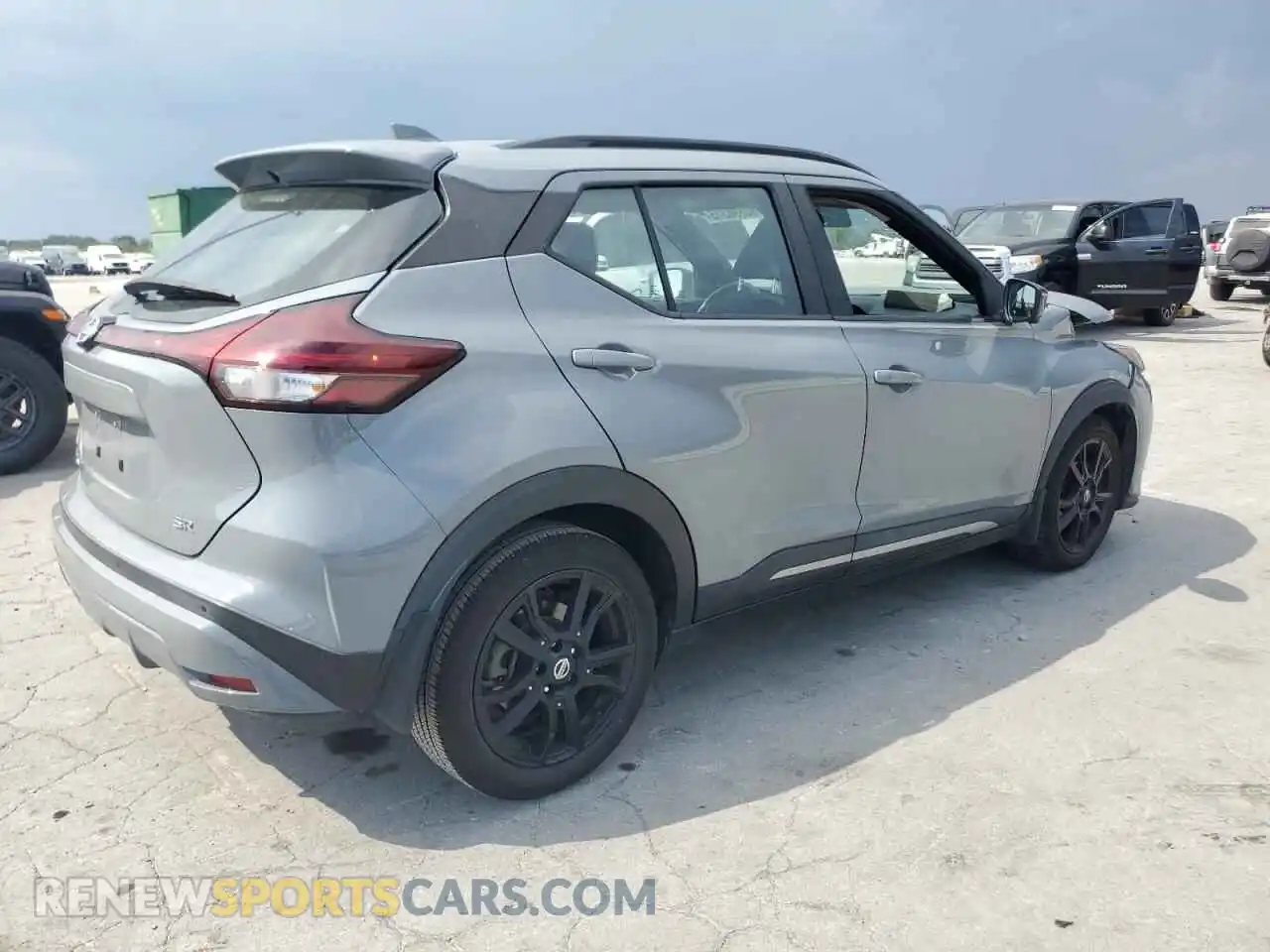 3 Photograph of a damaged car 3N1CP5DV6ML492671 NISSAN KICKS 2021