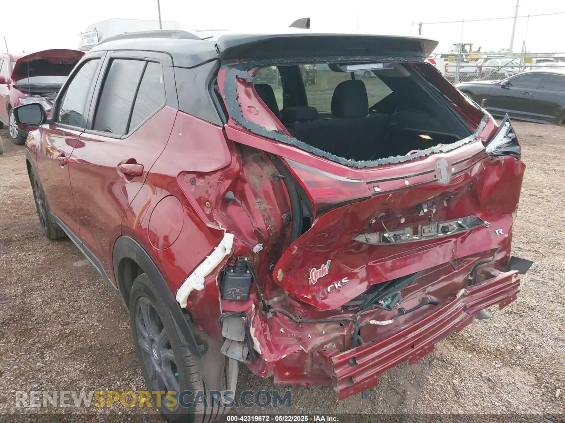 3 Photograph of a damaged car 3N1CP5DV6ML509761 NISSAN KICKS 2021