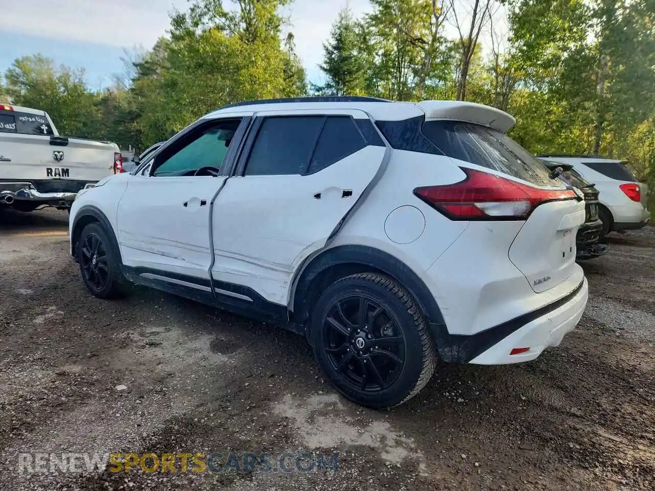 2 Photograph of a damaged car 3N1CP5DV6ML560077 NISSAN KICKS 2021