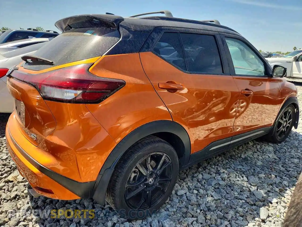 3 Photograph of a damaged car 3N1CP5DV8ML503248 NISSAN KICKS 2021