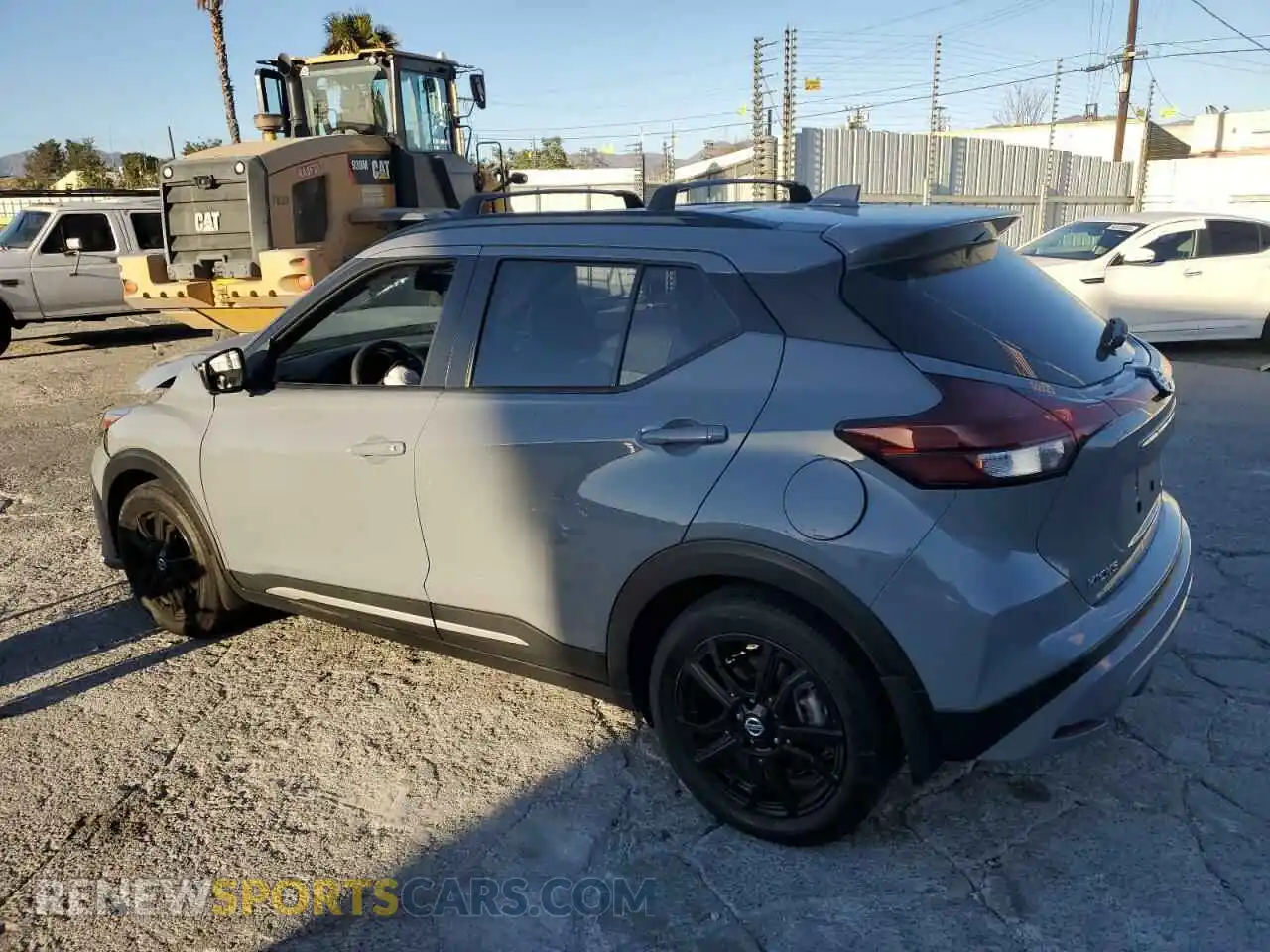 2 Photograph of a damaged car 3N1CP5DV8ML554460 NISSAN KICKS 2021