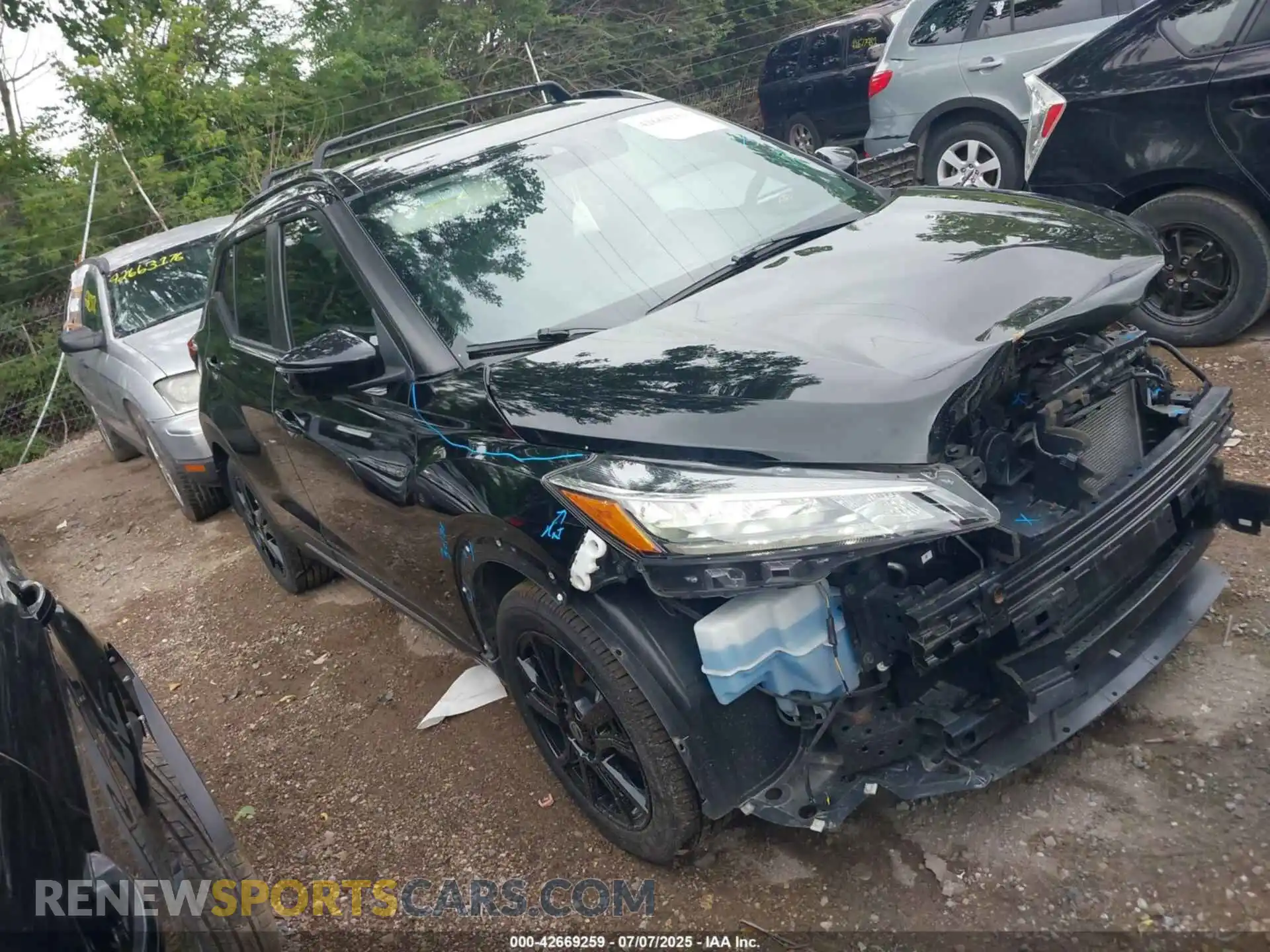 1 Photograph of a damaged car 3N1CP5DV8ML562736 NISSAN KICKS 2021