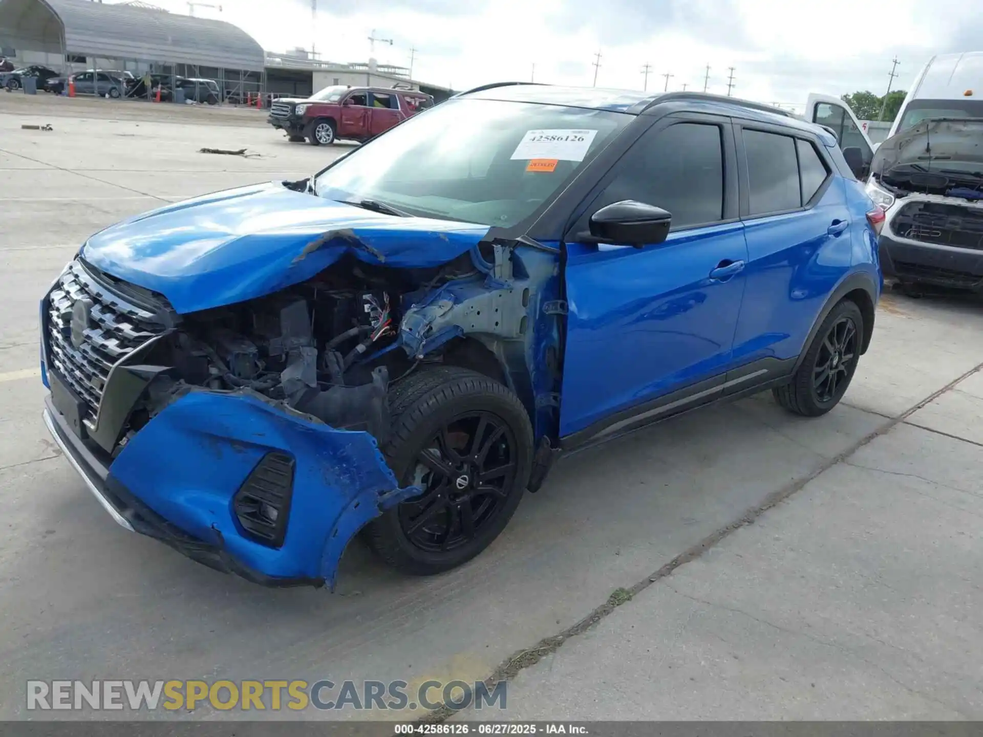 2 Photograph of a damaged car 3N1CP5DV9ML477954 NISSAN KICKS 2021