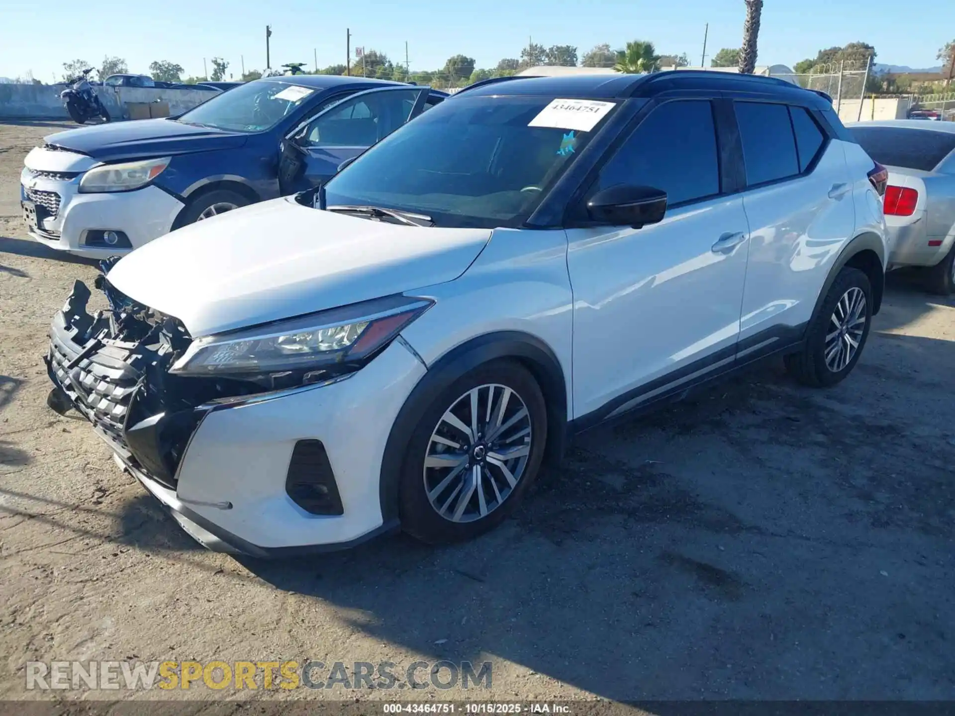 2 Photograph of a damaged car 3N1CP5DVXML474044 NISSAN KICKS 2021