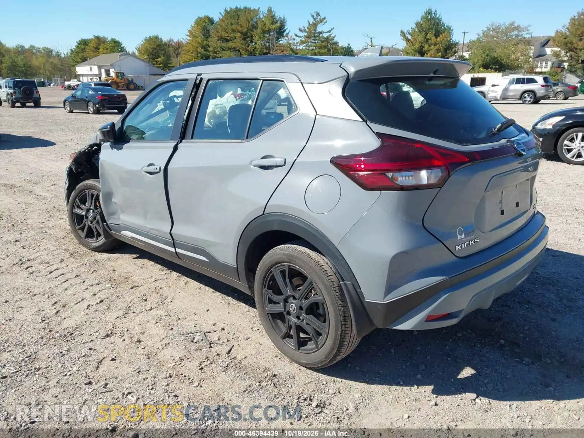 3 Photograph of a damaged car 3N1CP5DVXML558980 NISSAN KICKS 2021