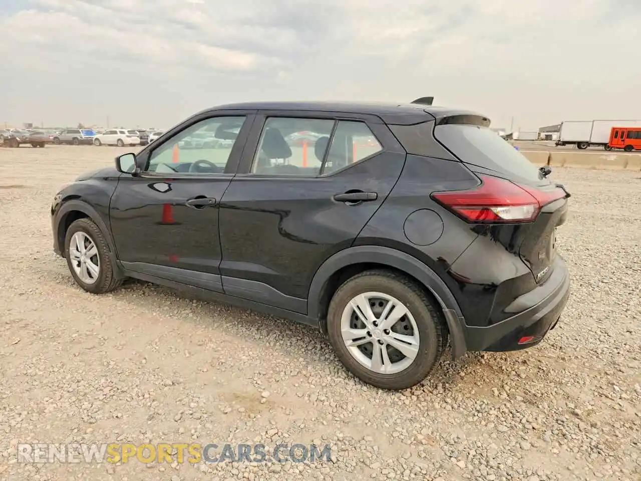2 fotografías del automóvil dañado 3N1CP5BV1NL484661 NISSAN KICKS 2022