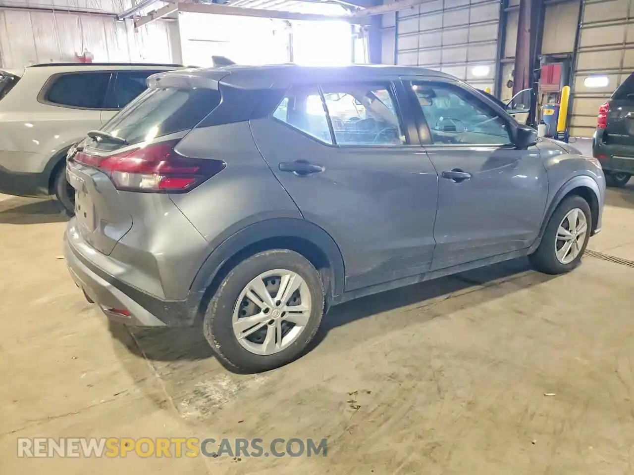 3 fotografías del automóvil dañado 3N1CP5BV7NL490383 NISSAN KICKS 2022