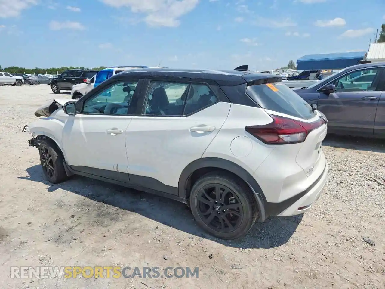 2 fotografías del automóvil dañado 3N1CP5CV6NL528135 NISSAN KICKS 2022