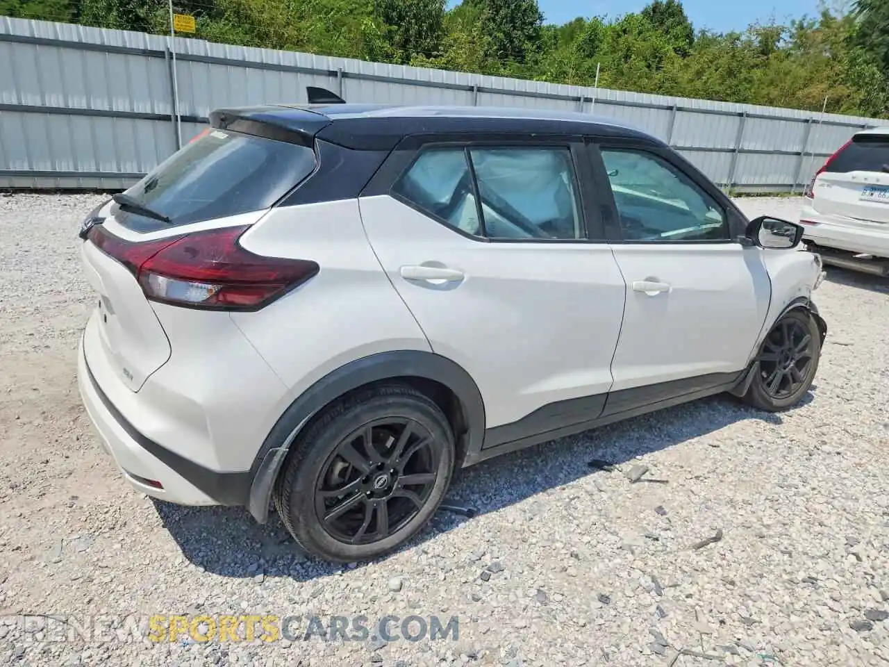 3 fotografías del automóvil dañado 3N1CP5CV6NL528135 NISSAN KICKS 2022