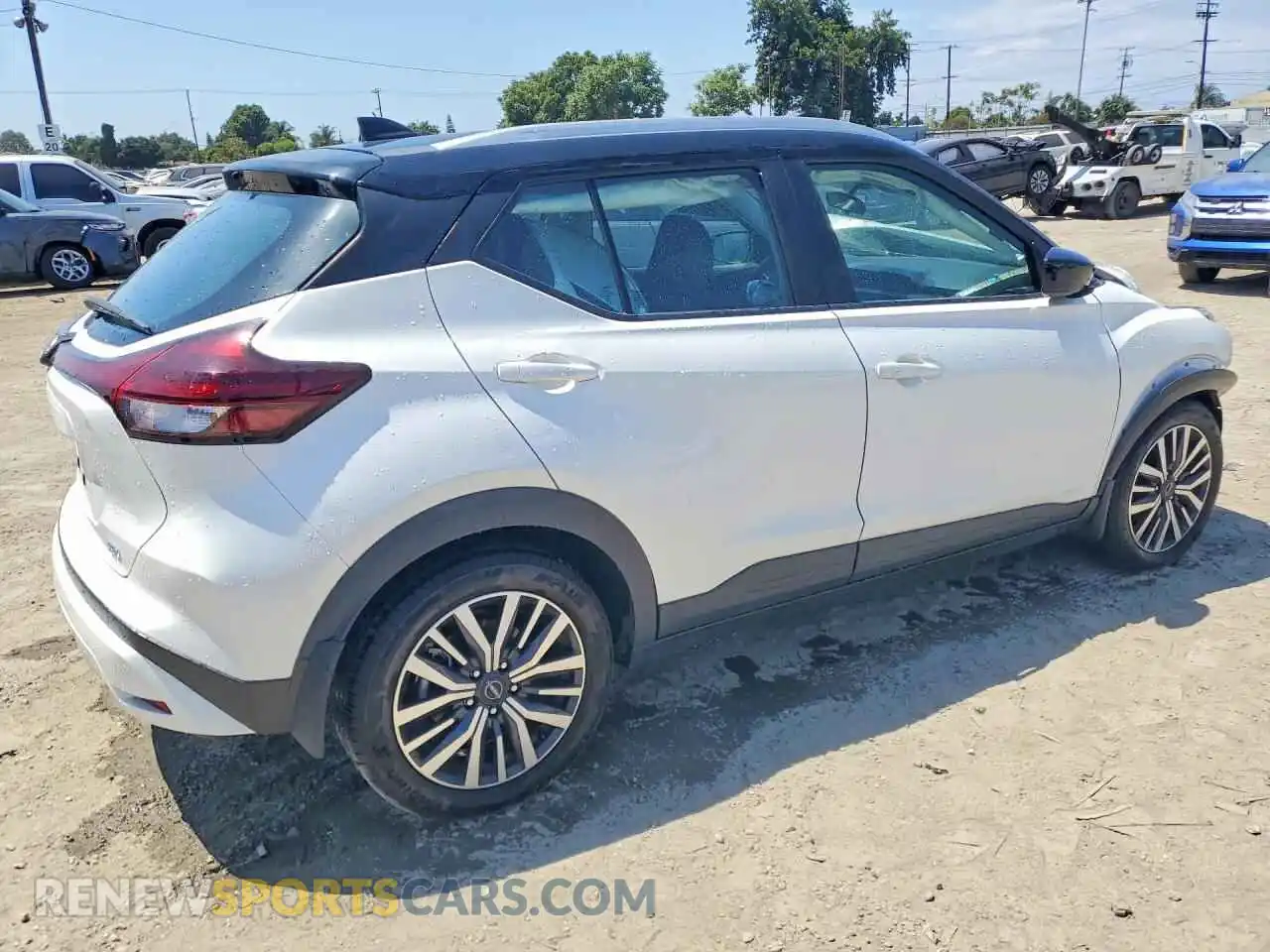 3 fotografías del automóvil dañado 3N1CP5CVXNL513122 NISSAN KICKS 2022
