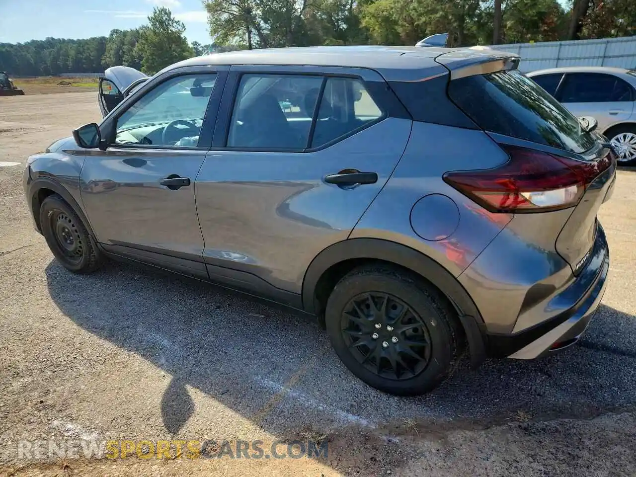 2 fotografías del automóvil dañado 3N1CP5BV7PL560211 NISSAN KICKS 2023