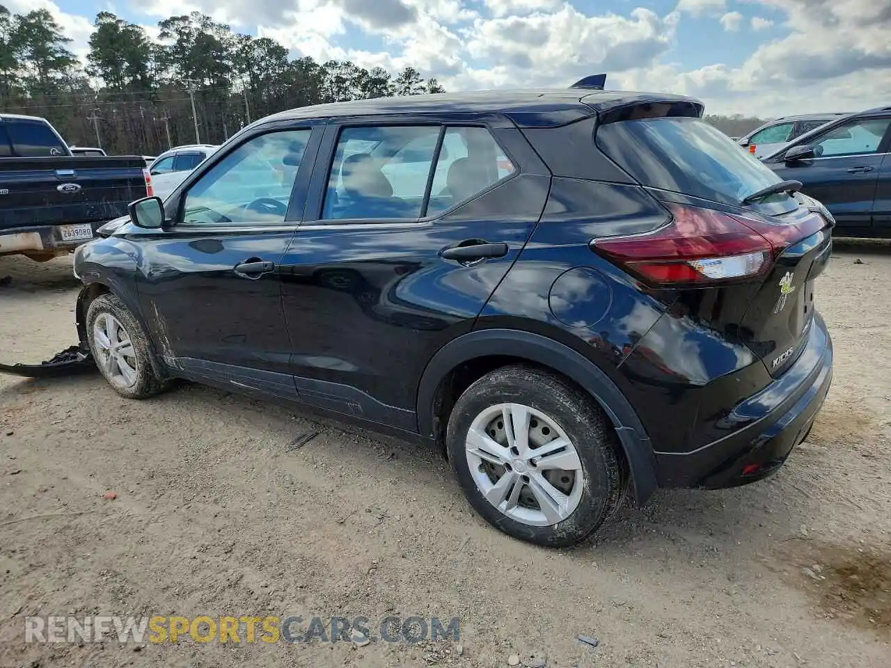 2 fotografías del automóvil dañado 3N1CP5BV8PL541957 NISSAN KICKS 2023