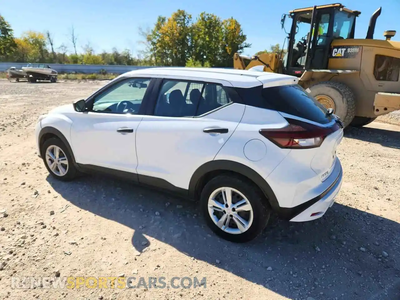 2 fotografías del automóvil dañado 3N1CP5BVXPL514081 NISSAN KICKS 2023