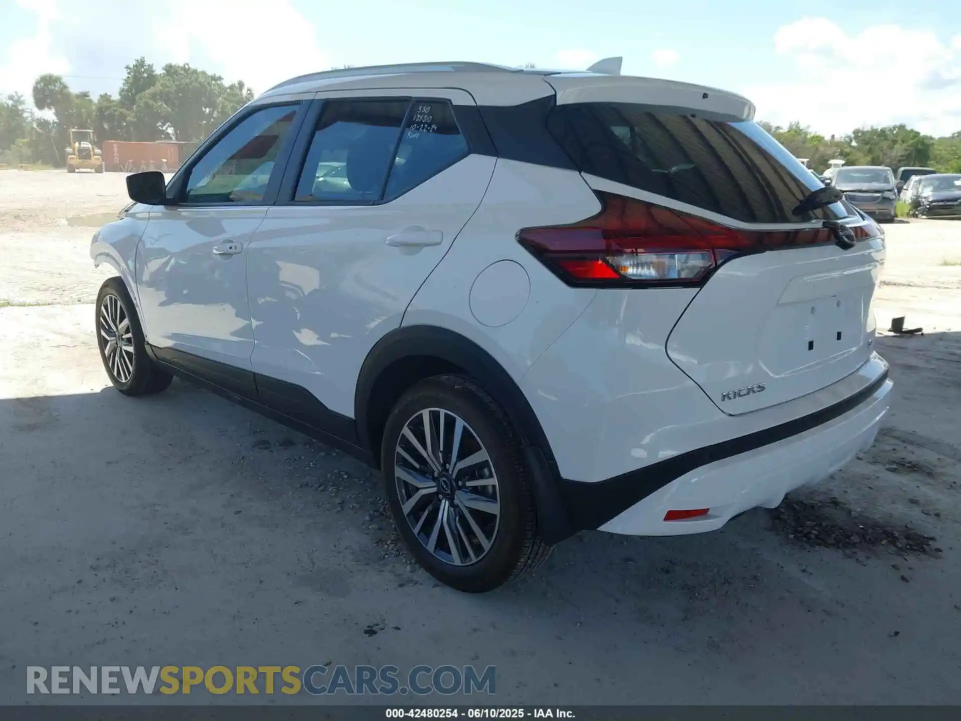 3 Photograph of a damaged car 3N1CP5CV1PL478974 NISSAN KICKS 2023