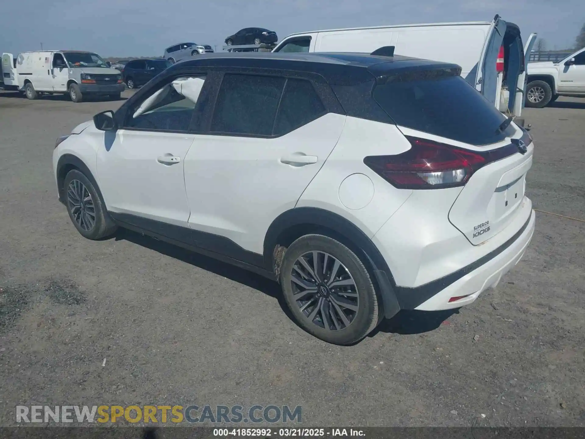 3 Photograph of a damaged car 3N1CP5CV2PL504076 NISSAN KICKS 2023