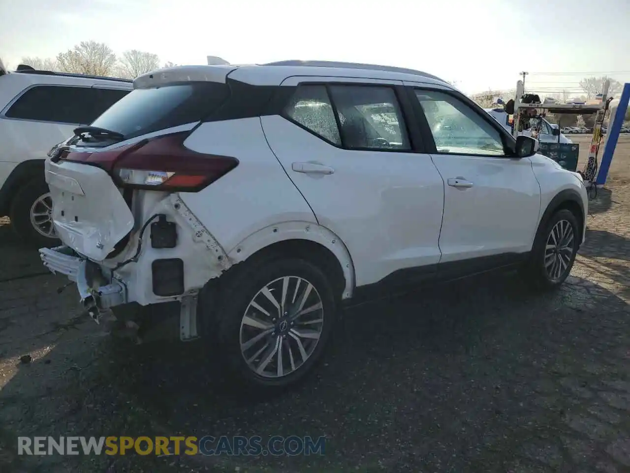 3 Photograph of a damaged car 3N1CP5CV3PL508976 NISSAN KICKS 2023