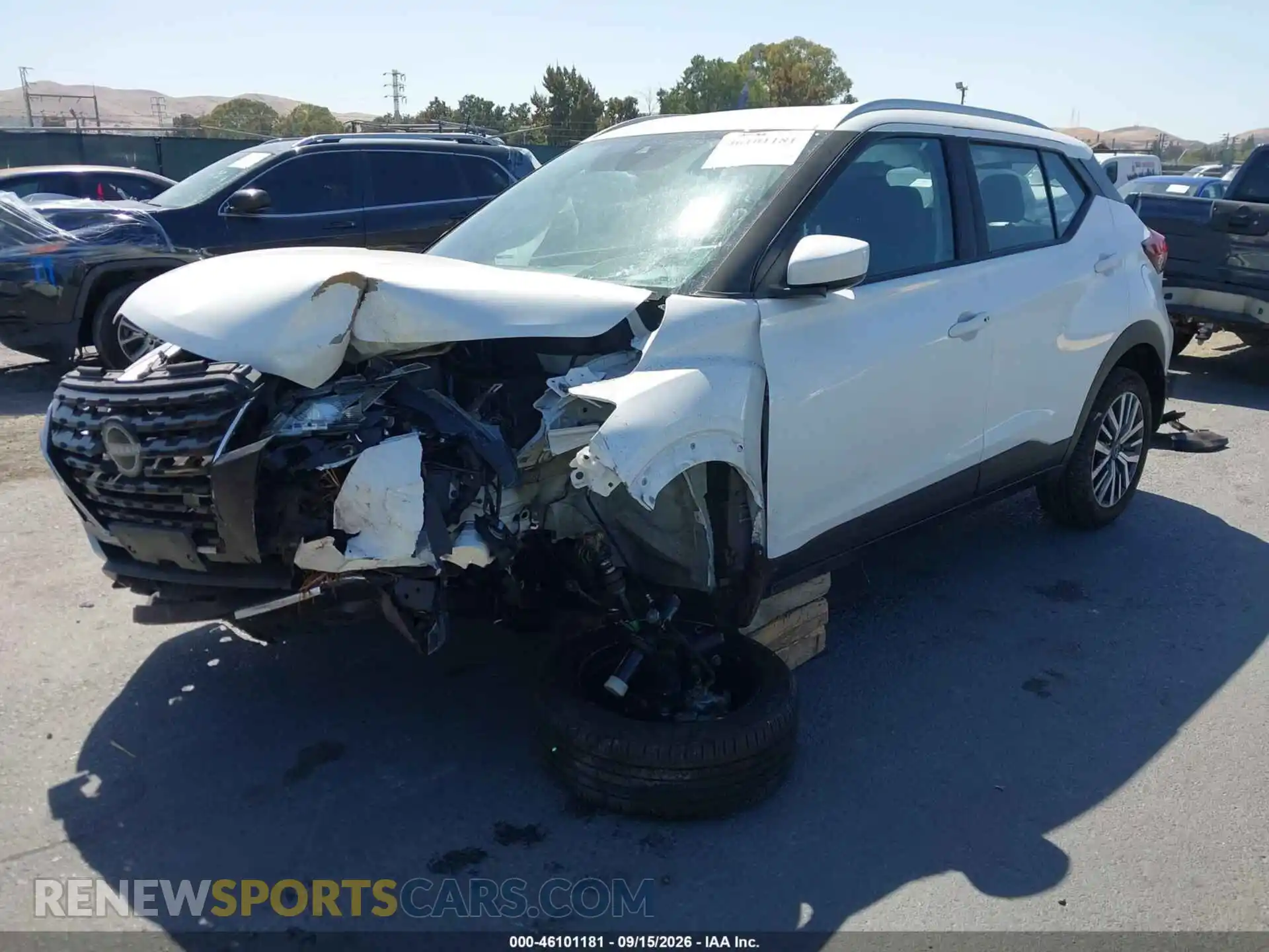 2 Photograph of a damaged car 3N1CP5CV3PL553626 NISSAN KICKS 2023