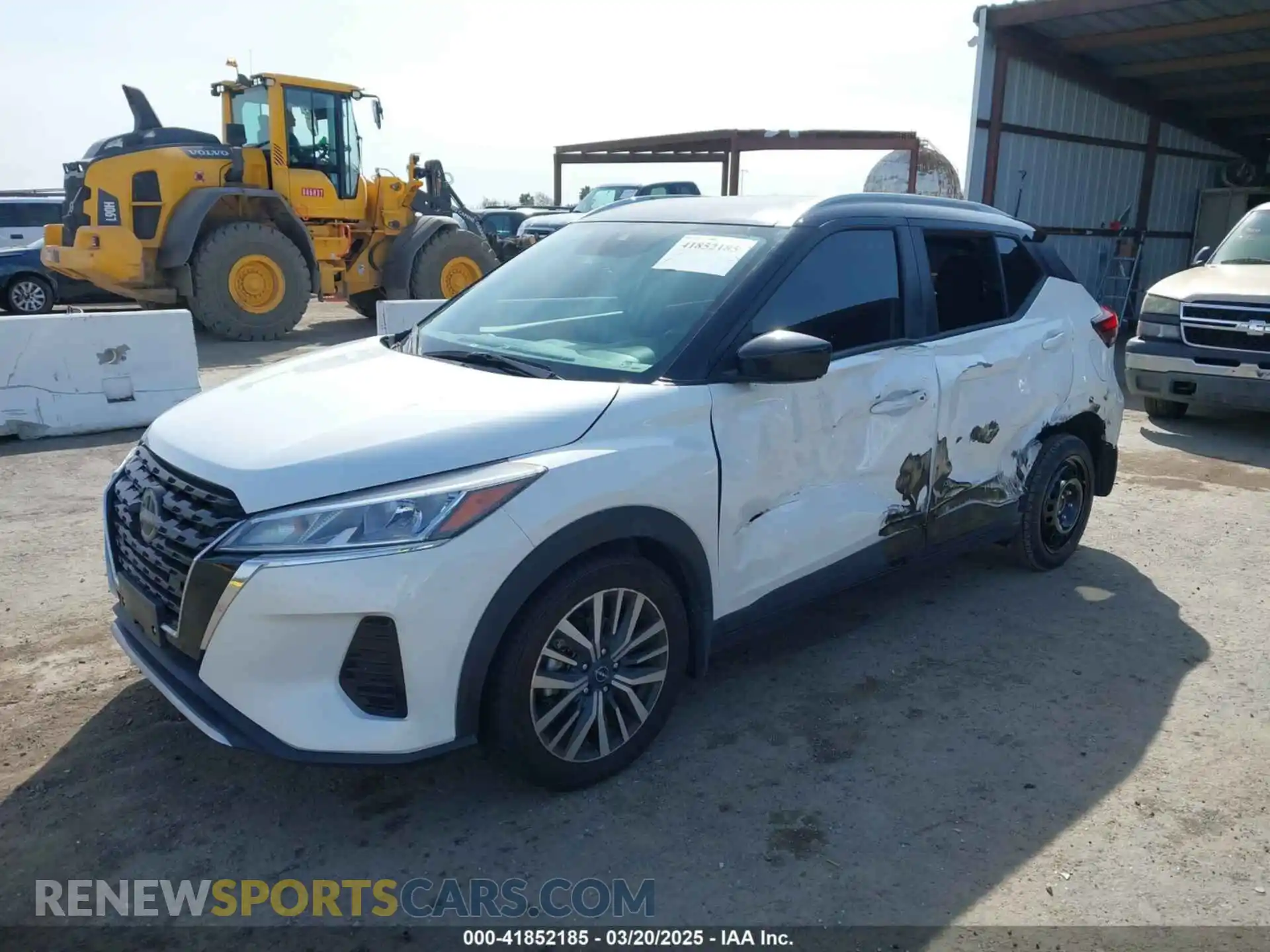 2 Photograph of a damaged car 3N1CP5CV4PL482033 NISSAN KICKS 2023