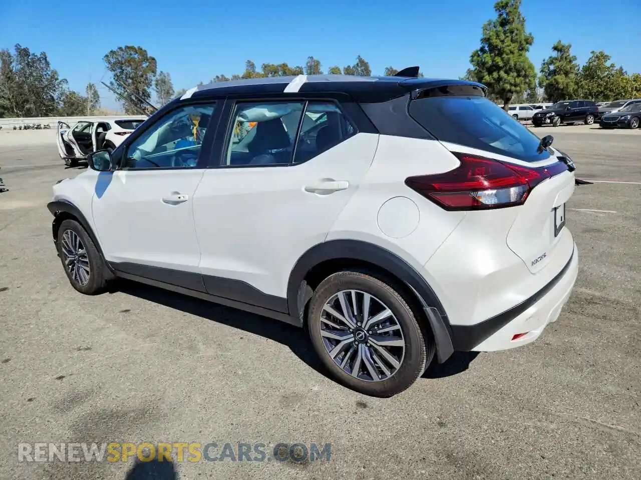2 Photograph of a damaged car 3N1CP5CV4PL531103 NISSAN KICKS 2023