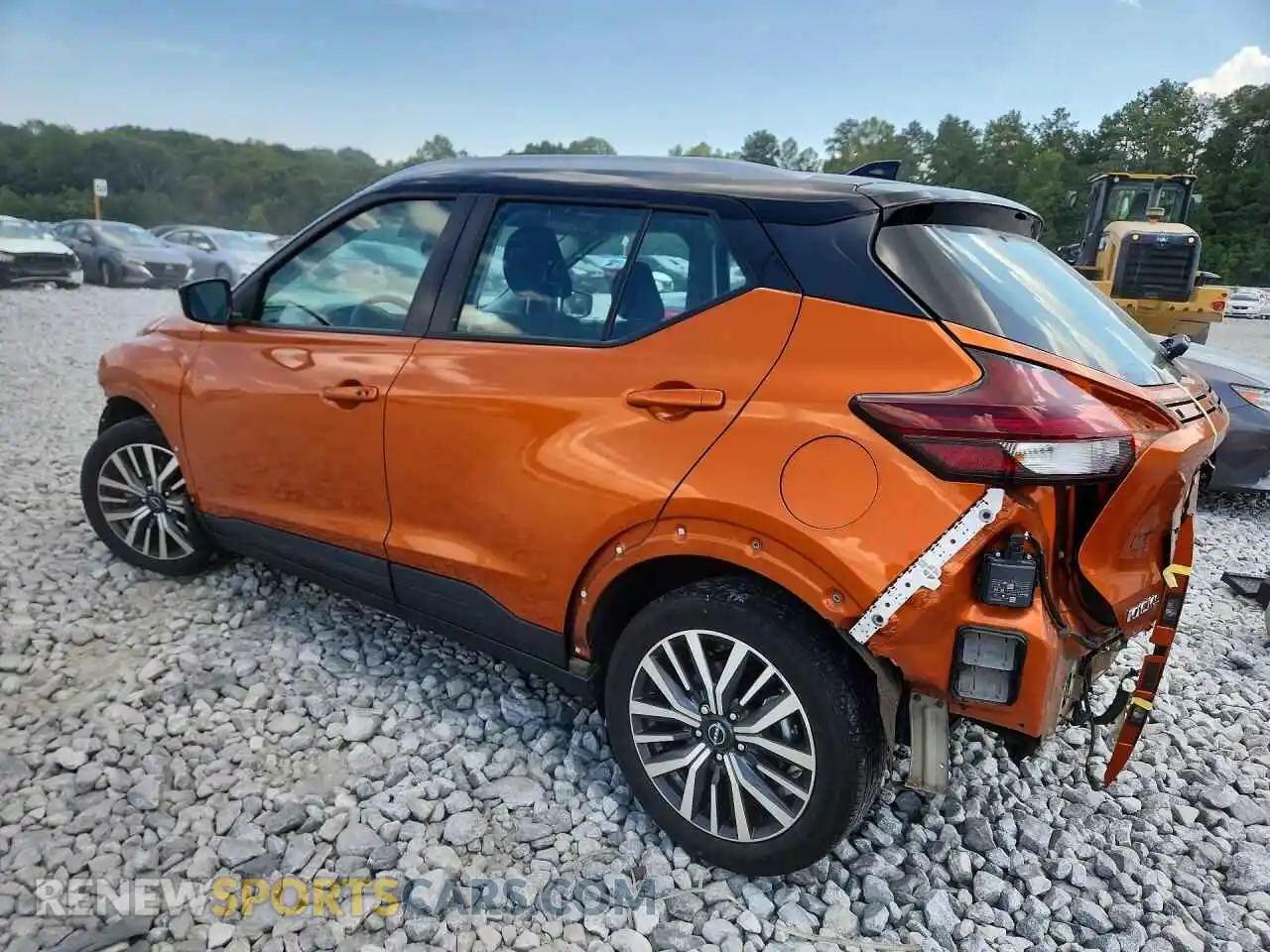 2 fotografías del automóvil dañado 3N1CP5CV4PL548130 NISSAN KICKS 2023