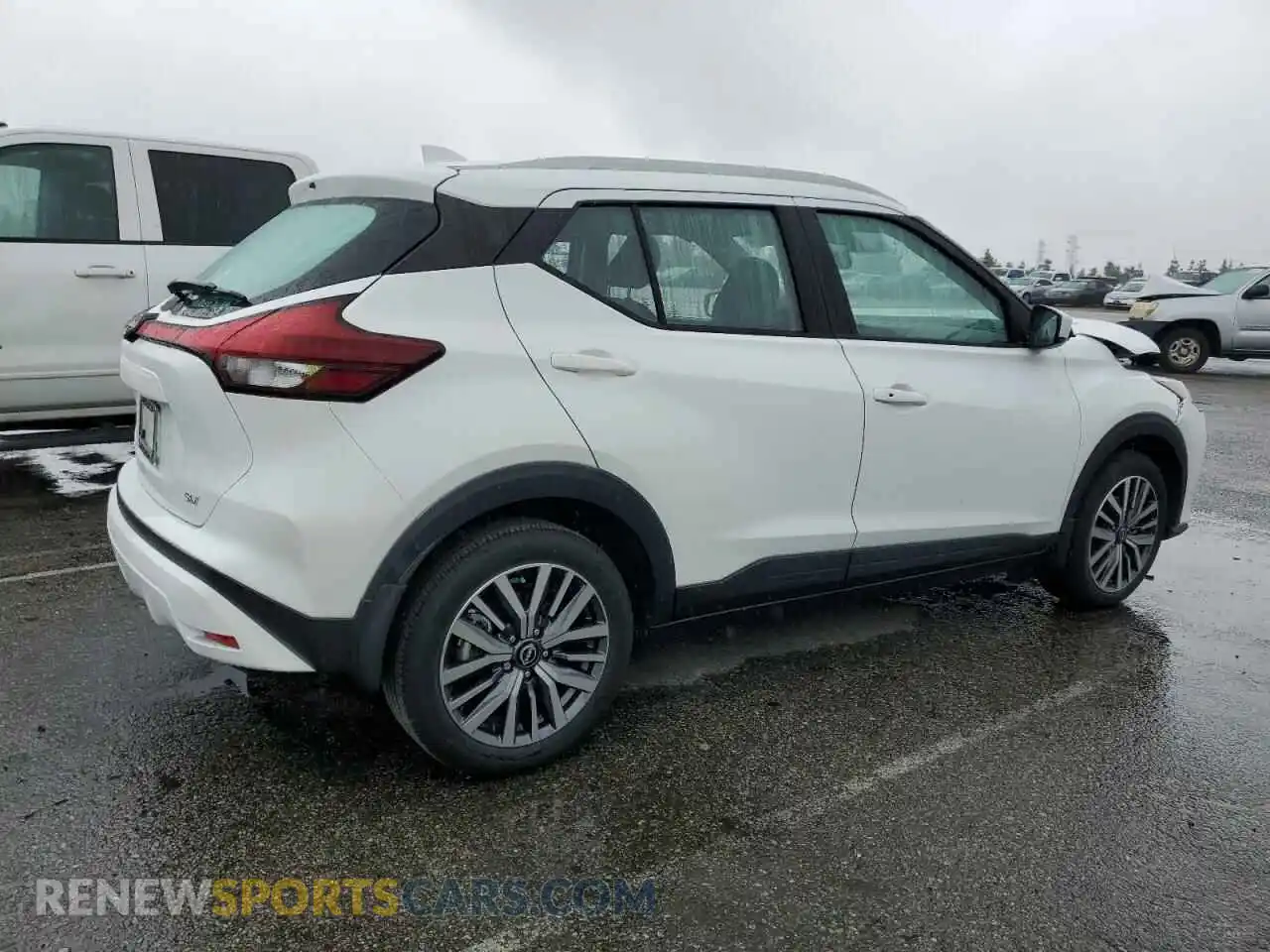 3 fotografías del automóvil dañado 3N1CP5CV5PL544250 NISSAN KICKS 2023