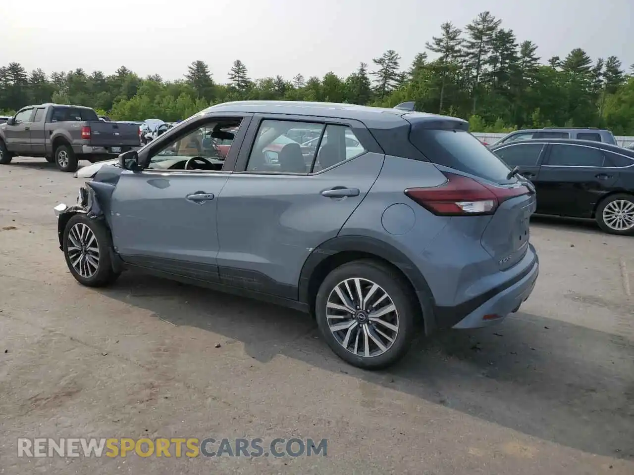 2 fotografías del automóvil dañado 3N1CP5CV6PL478341 NISSAN KICKS 2023