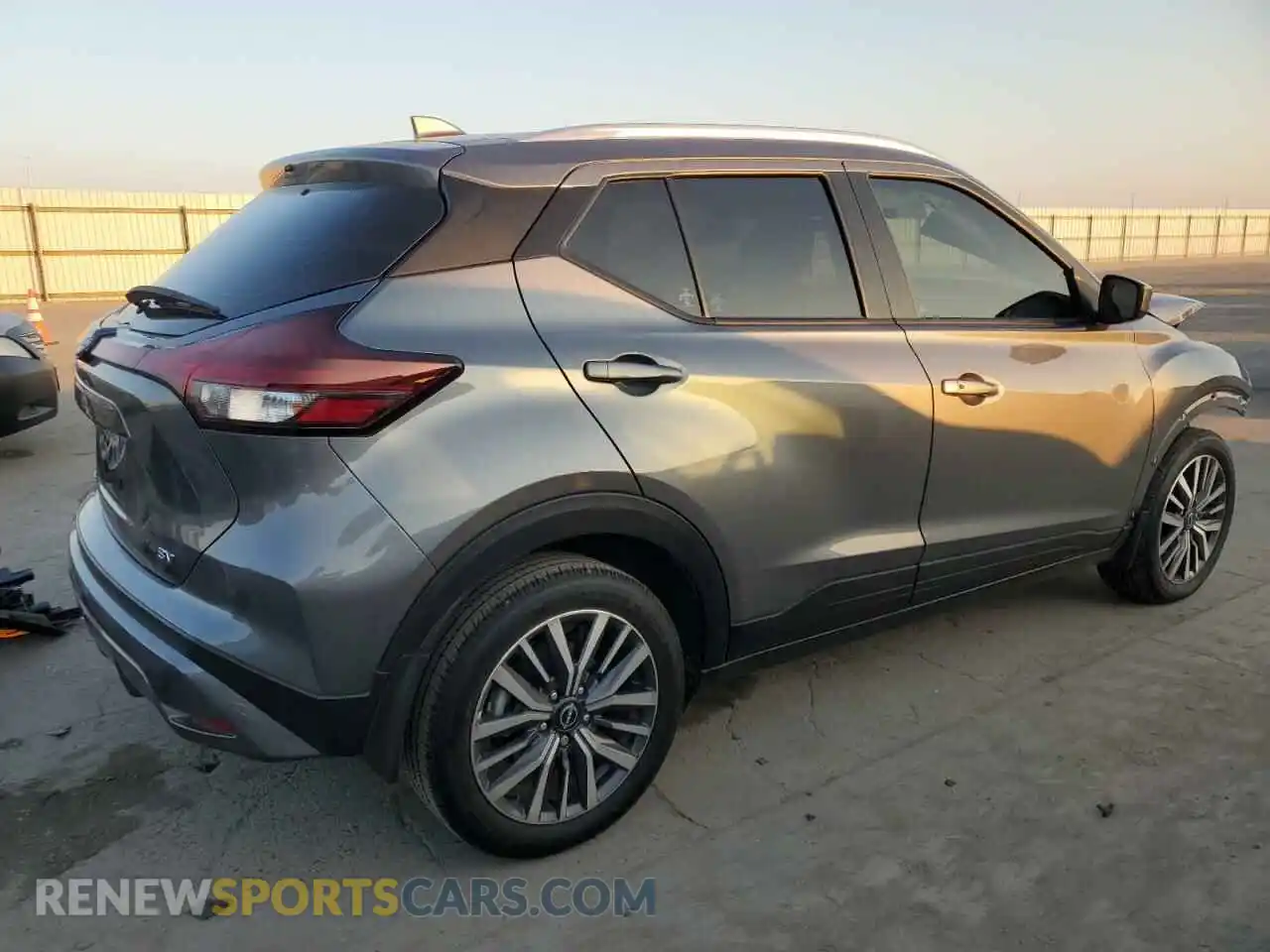3 Фотография поврежденного автомобиля 3N1CP5CV8PL483315 NISSAN KICKS 2023