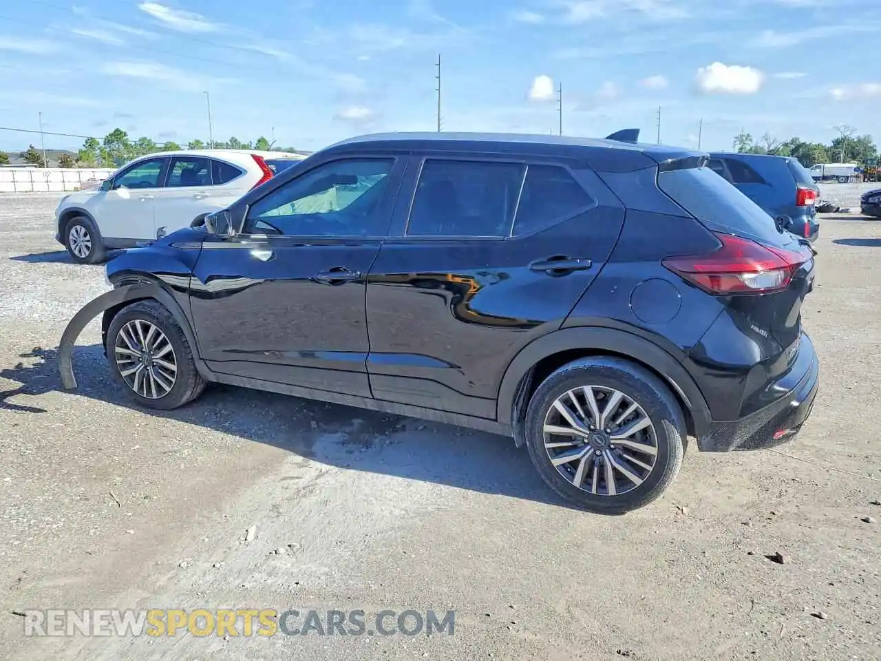 2 fotografías del automóvil dañado 3N1CP5CV9PL511641 NISSAN KICKS 2023