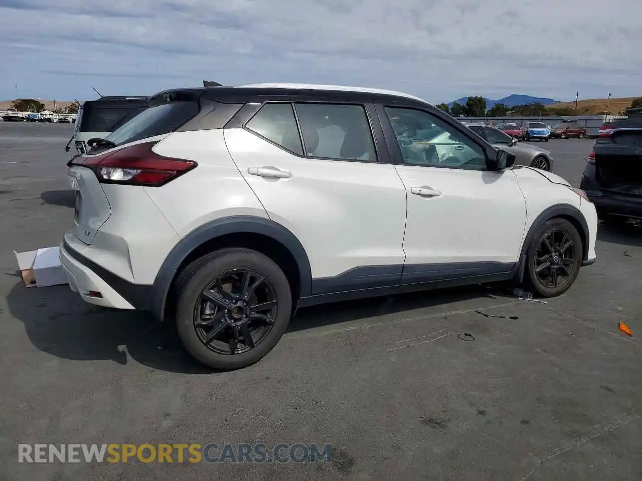 3 Photograph of a damaged car 3N1CP5CVXPL484580 NISSAN KICKS 2023