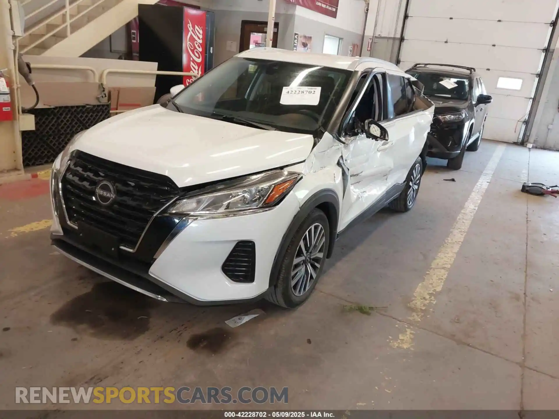 2 Photograph of a damaged car 3N1CP5CVXPL567460 NISSAN KICKS 2023