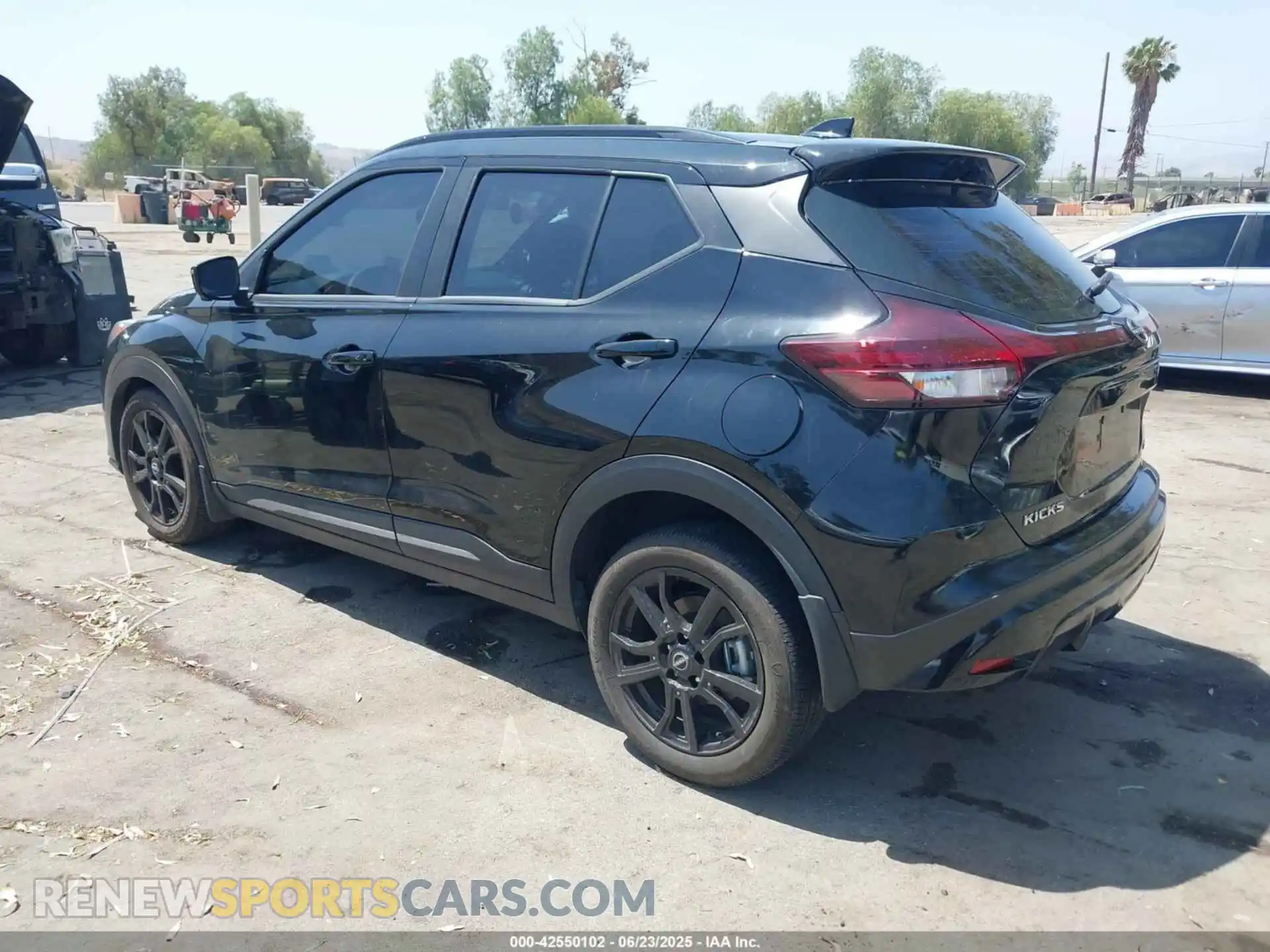 3 Photograph of a damaged car 3N1CP5DV0PL537110 NISSAN KICKS 2023