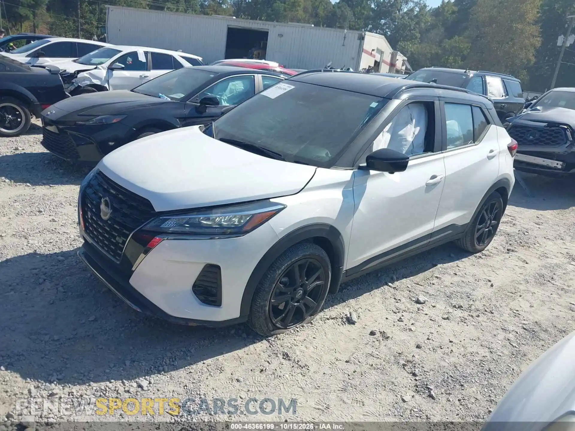 2 fotografías del automóvil dañado 3N1CP5DV2PL518364 NISSAN KICKS 2023