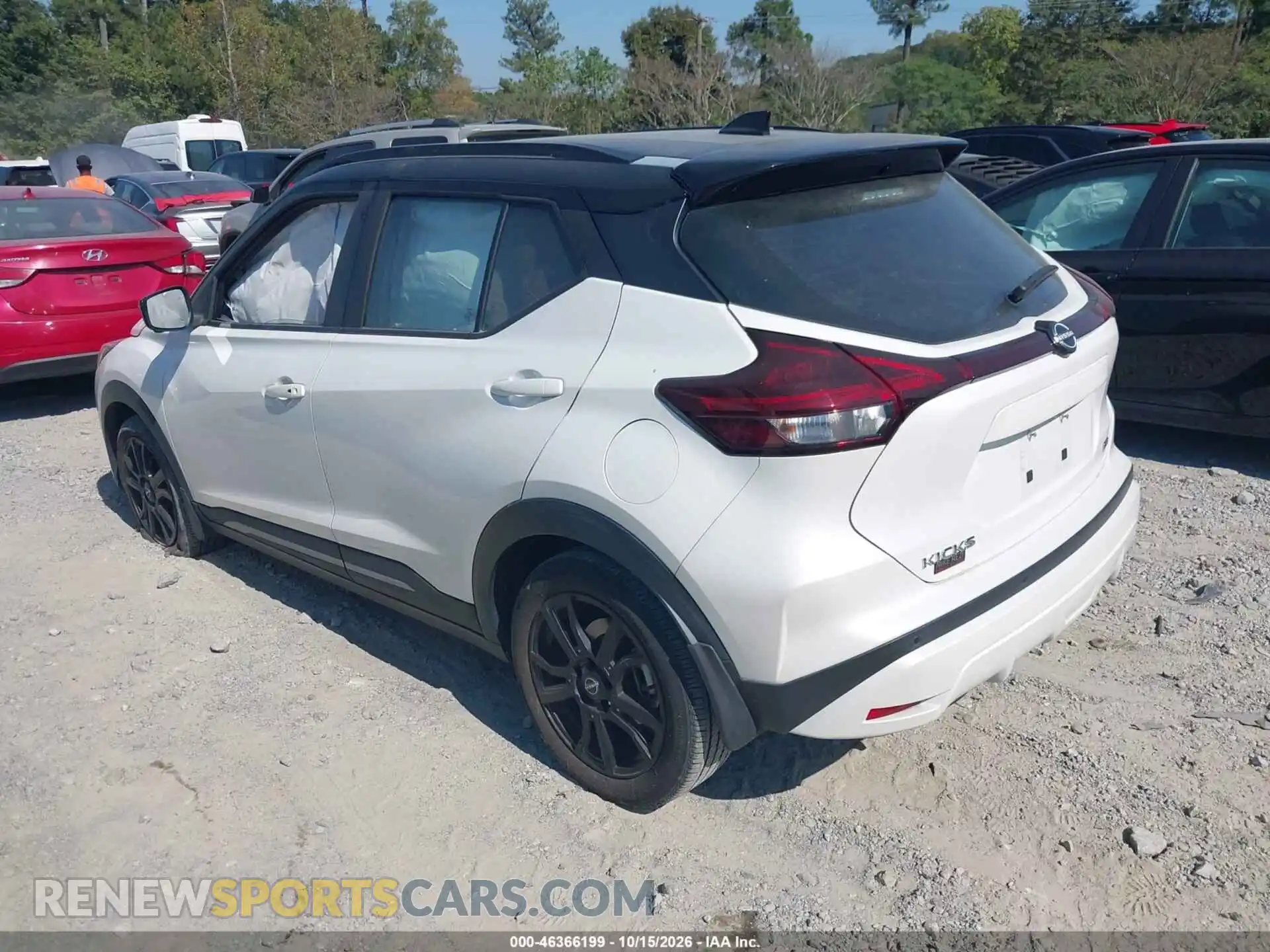 3 fotografías del automóvil dañado 3N1CP5DV2PL518364 NISSAN KICKS 2023