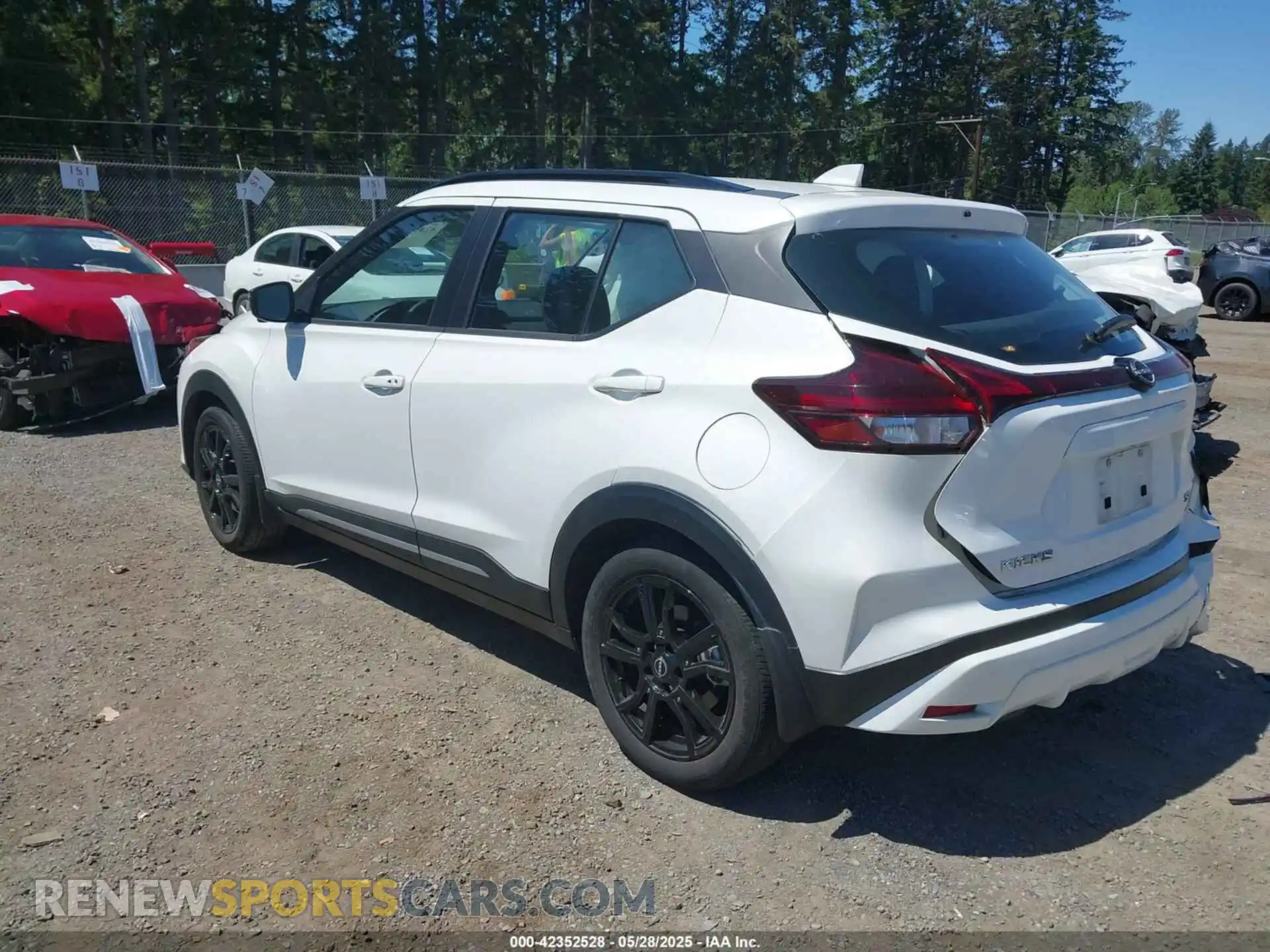 3 Photograph of a damaged car 3N1CP5DV3PL539997 NISSAN KICKS 2023