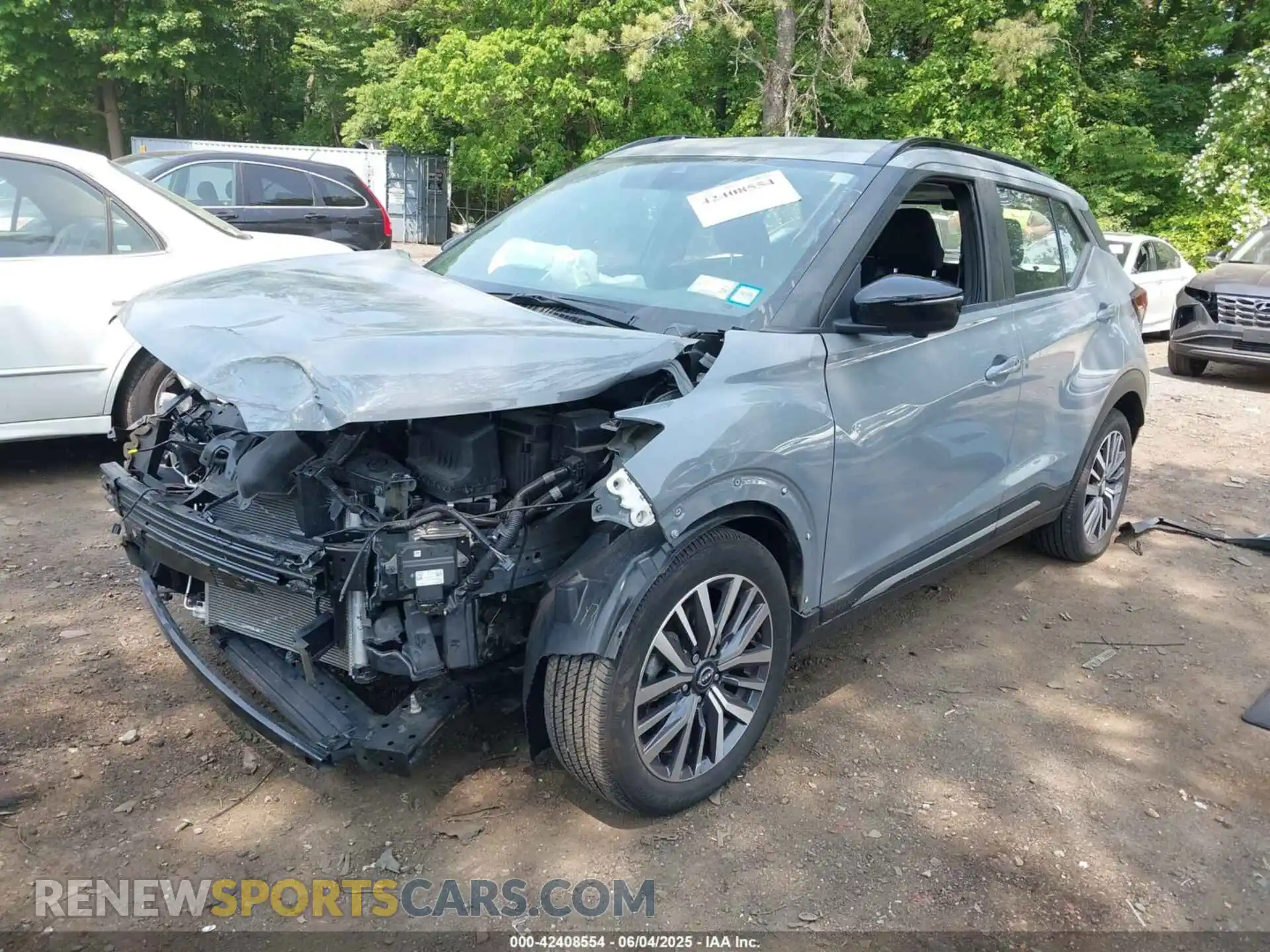 2 Photograph of a damaged car 3N1CP5DV3PL562602 NISSAN KICKS 2023