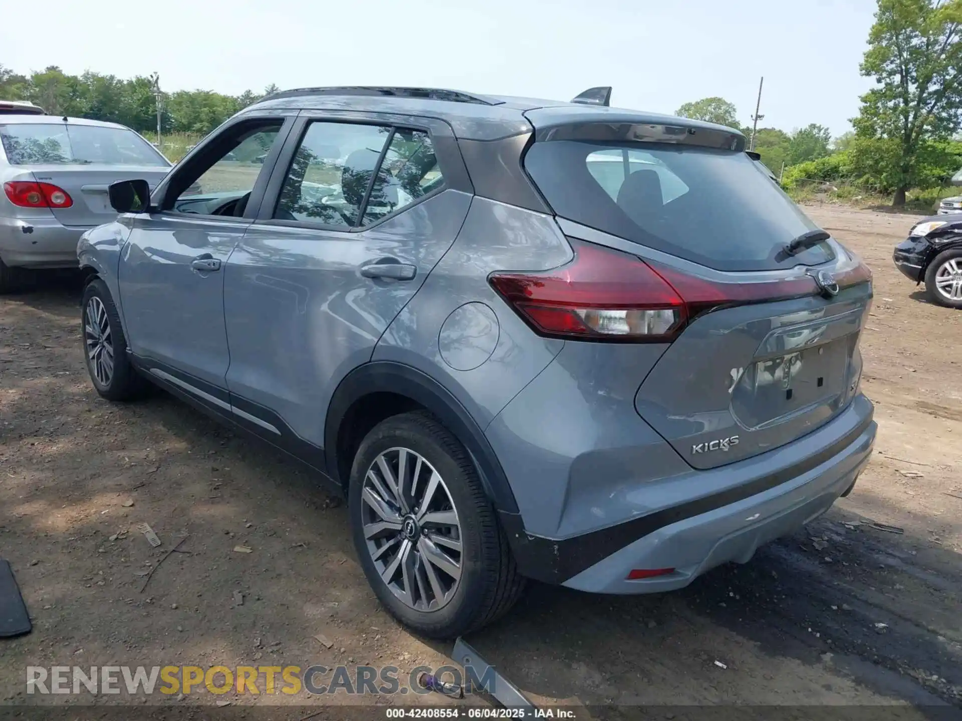 3 Photograph of a damaged car 3N1CP5DV3PL562602 NISSAN KICKS 2023