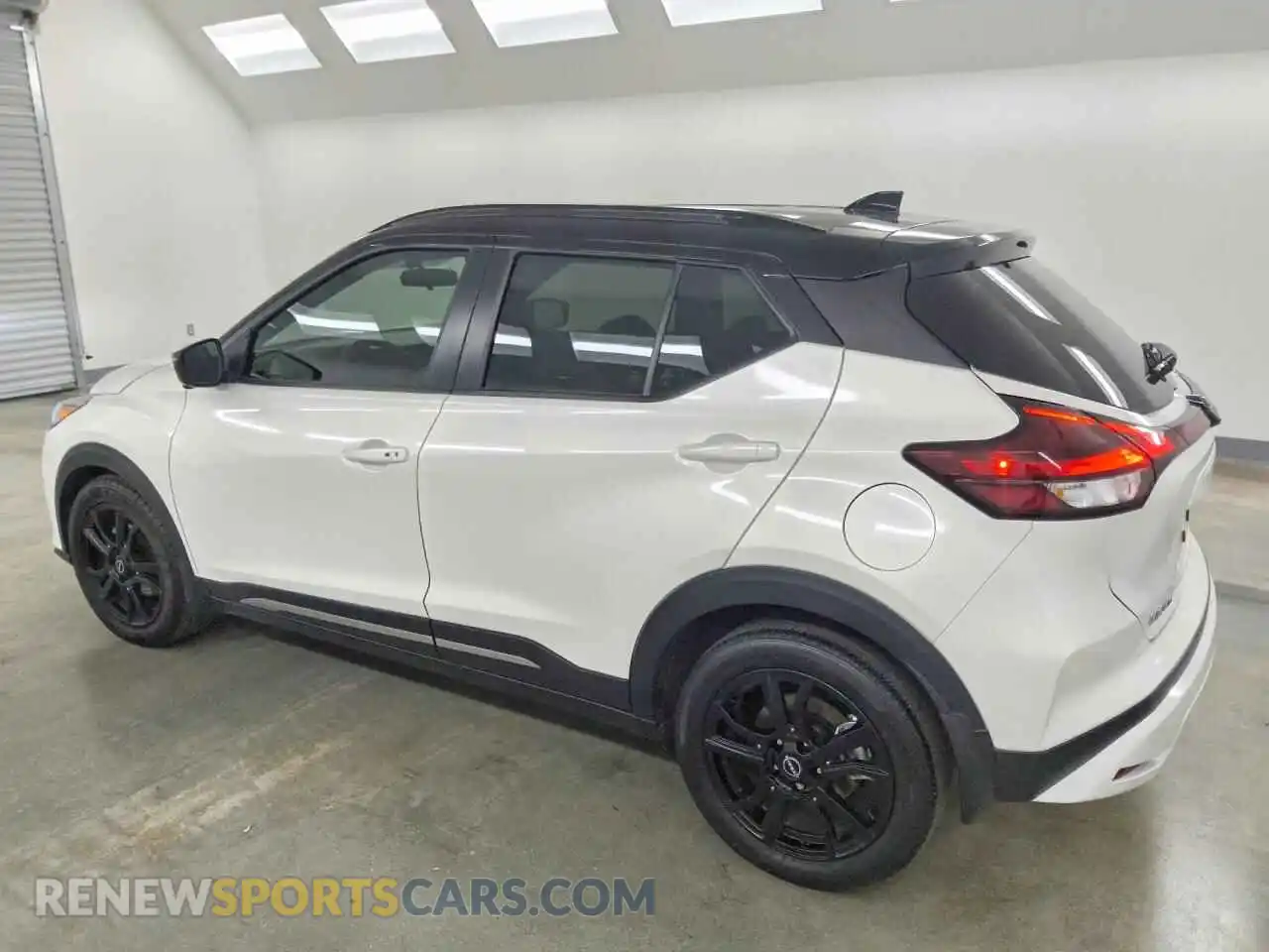 2 Photograph of a damaged car 3N1CP5DV6PL519100 NISSAN KICKS 2023