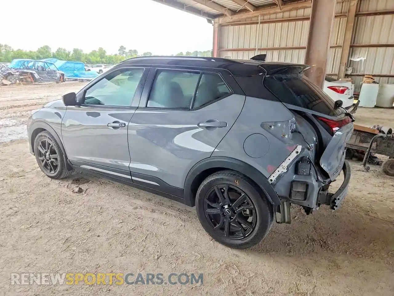 2 fotografías del automóvil dañado 3N1CP5DV8PL489503 NISSAN KICKS 2023