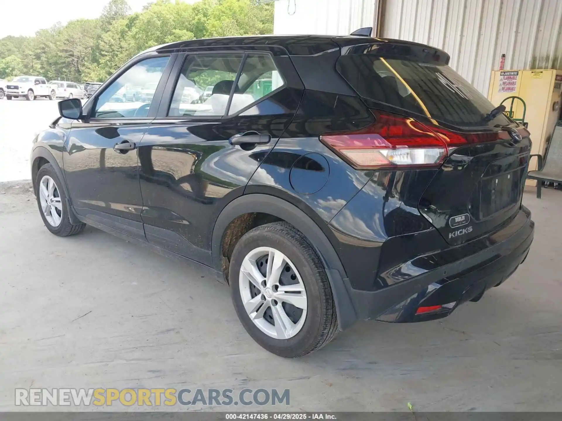 3 fotografías del automóvil dañado 3N1CP5BV5RL566222 NISSAN KICKS 2024