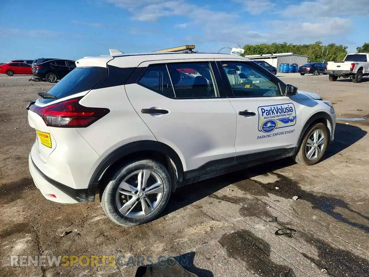 3 Photograph of a damaged car 3N1CP5BV7RL558977 NISSAN KICKS 2024
